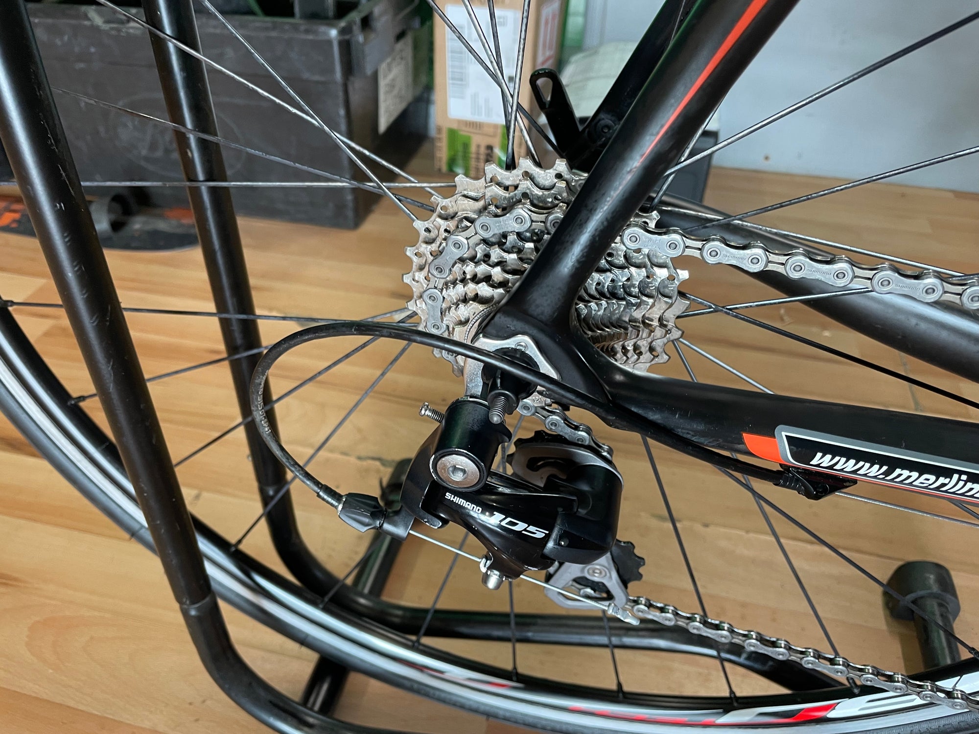 MERLIN MALT CR FULL CARBON FINRE ROAD BIKE BLACK/RED