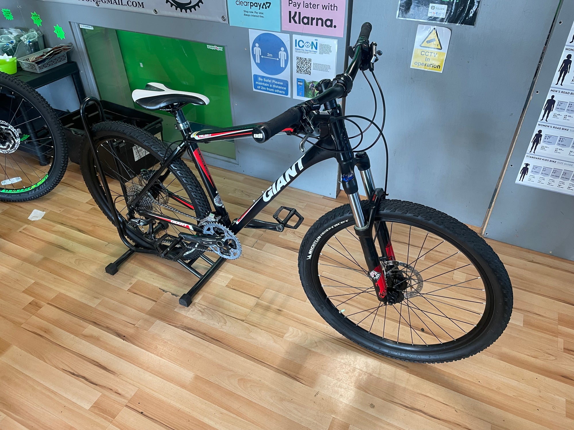 Giant Talon 2 MTB 18" Back/Red