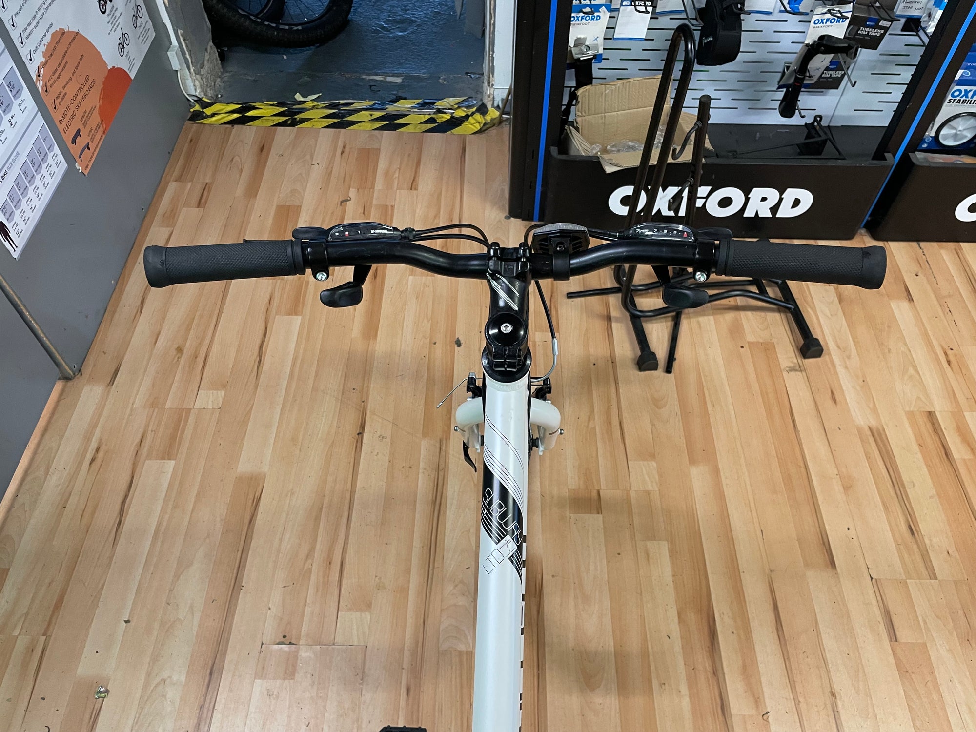 Carrera Subway ltd MTB/Hybrid 18” White