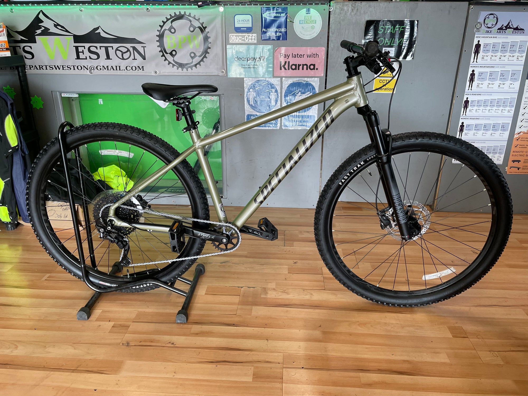 SPECIALIZED ROCKHOPPER COMP 29er 2025 18”