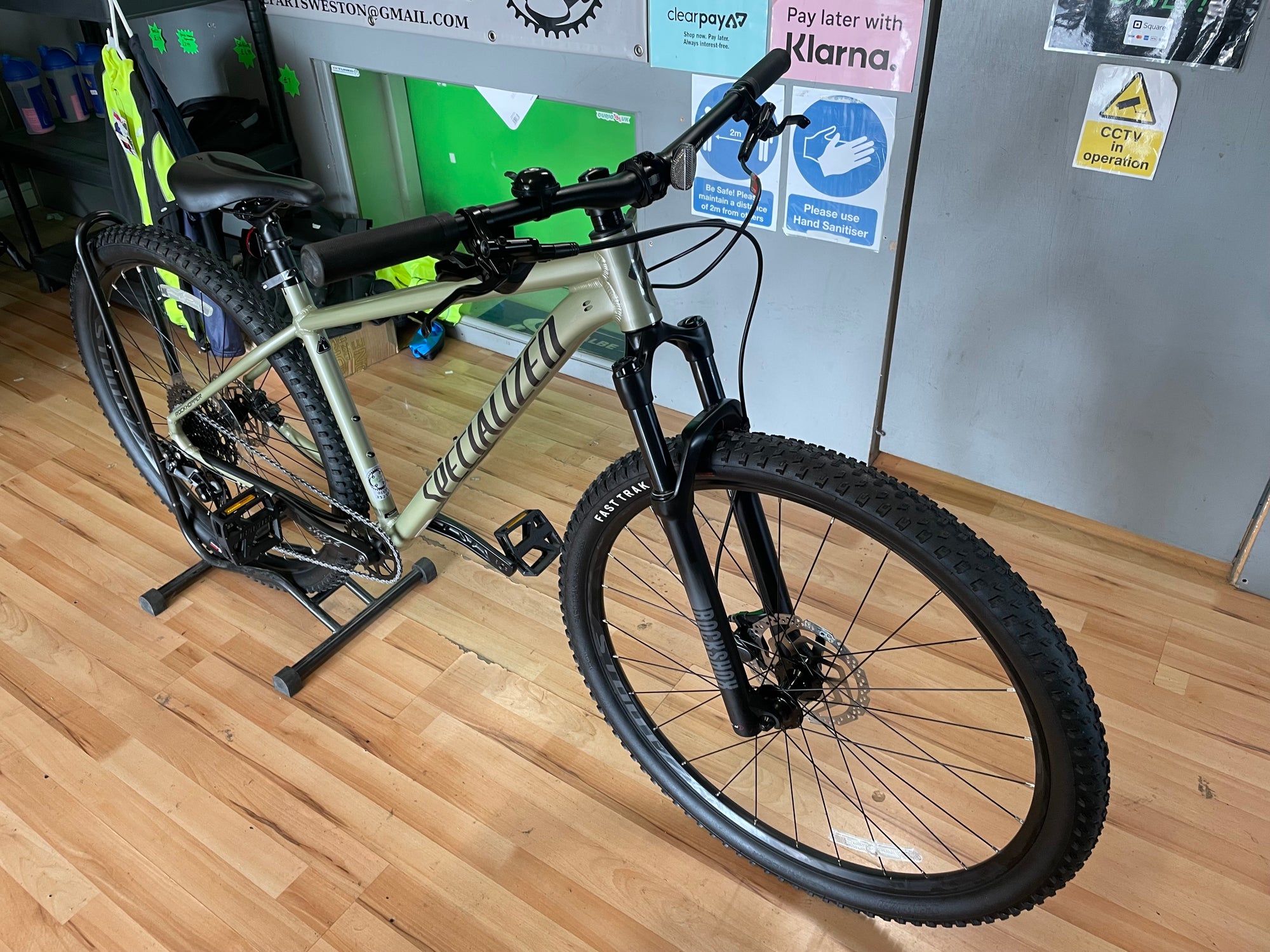SPECIALIZED ROCKHOPPER COMP 29er 2025 18”