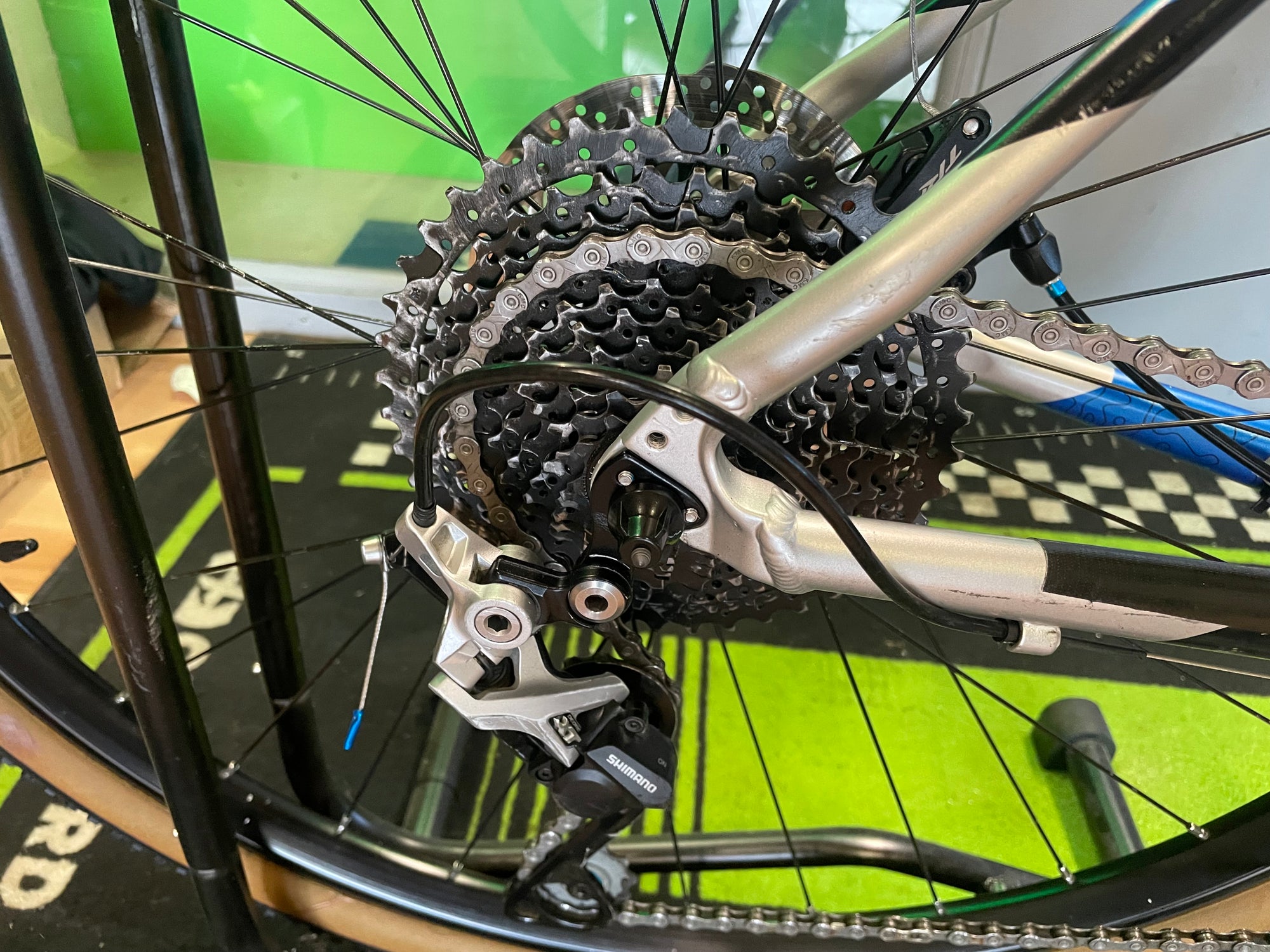 BOARDMAN ADV 8.8 GRAVEL/HYBRID SILVER 53cm