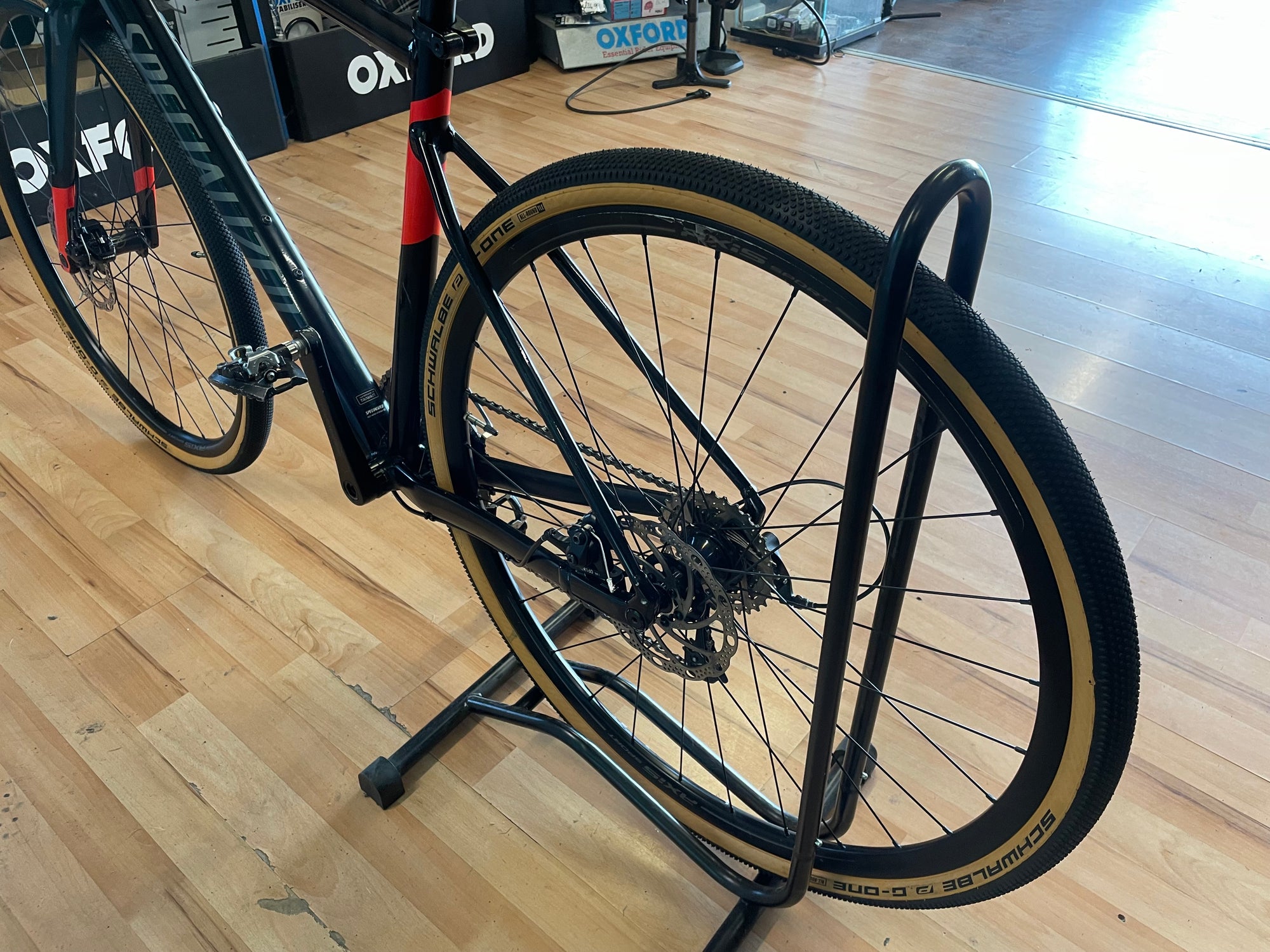 Specialized Diverge 2018 Road/ Gravel Bike 56cm Black/Red