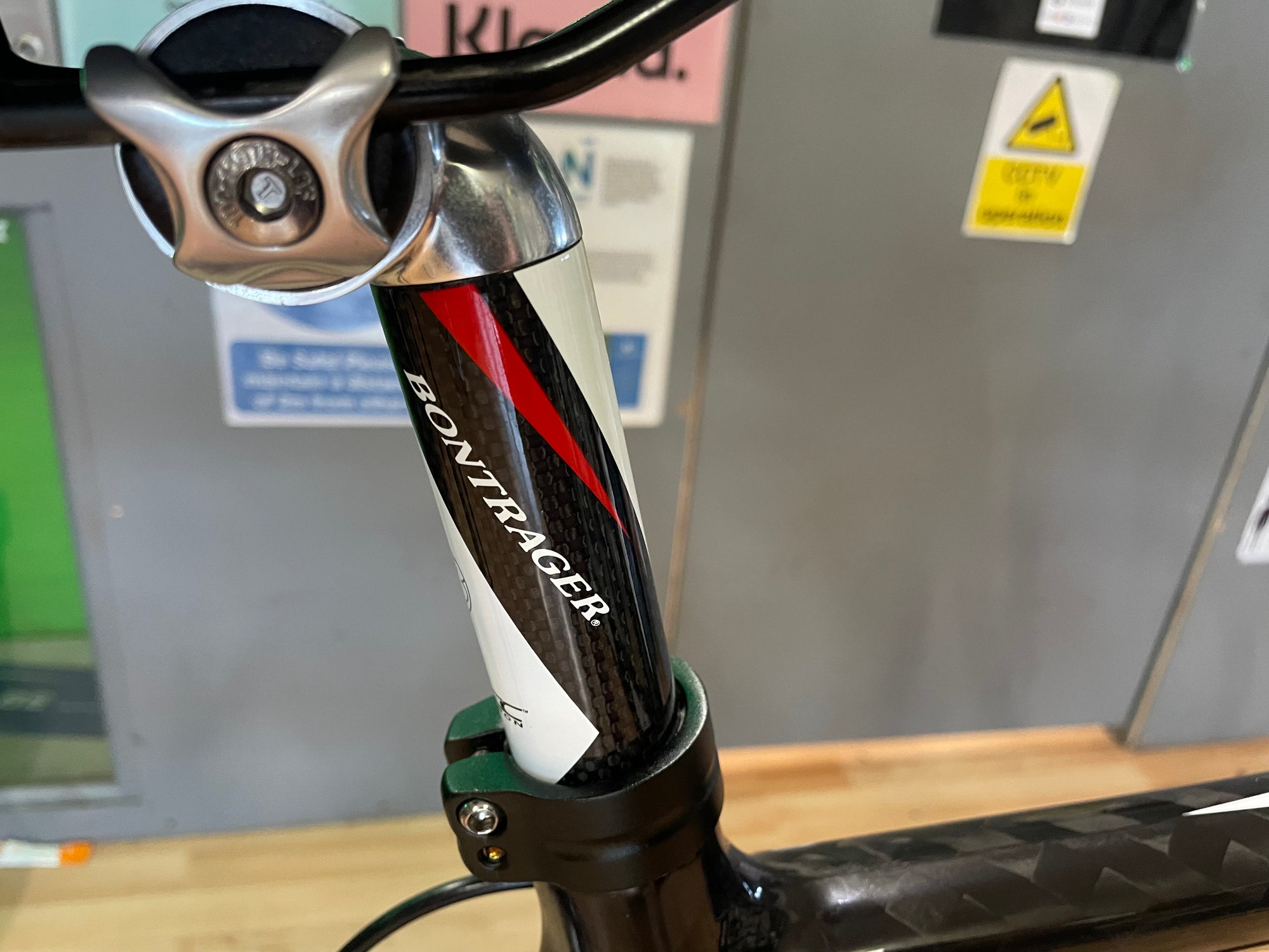CARRERA VIRAGO FULL CARBON ROAD BIKE