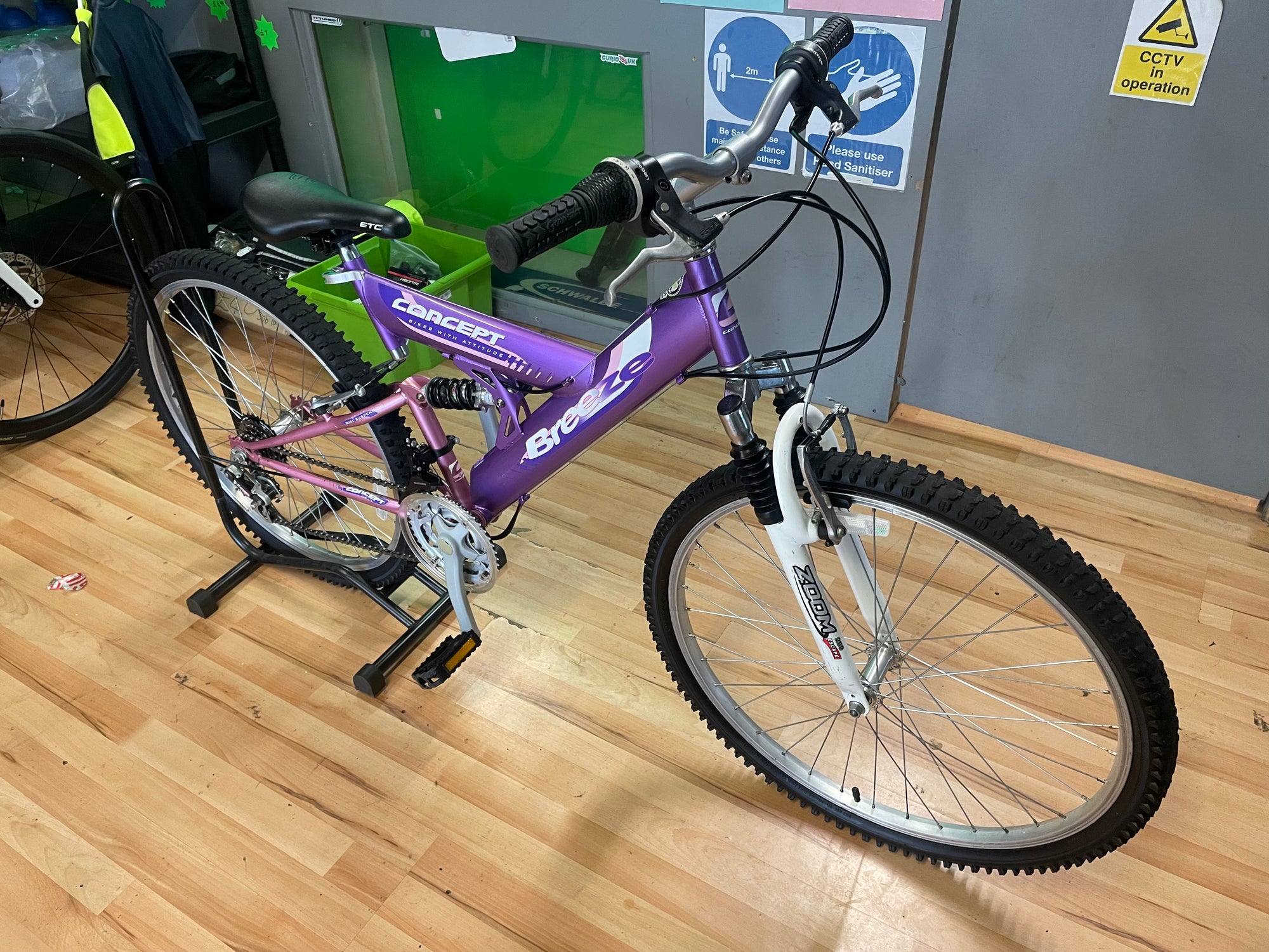Concept Breeze Full Suspension MTB 17” Pink/Purple