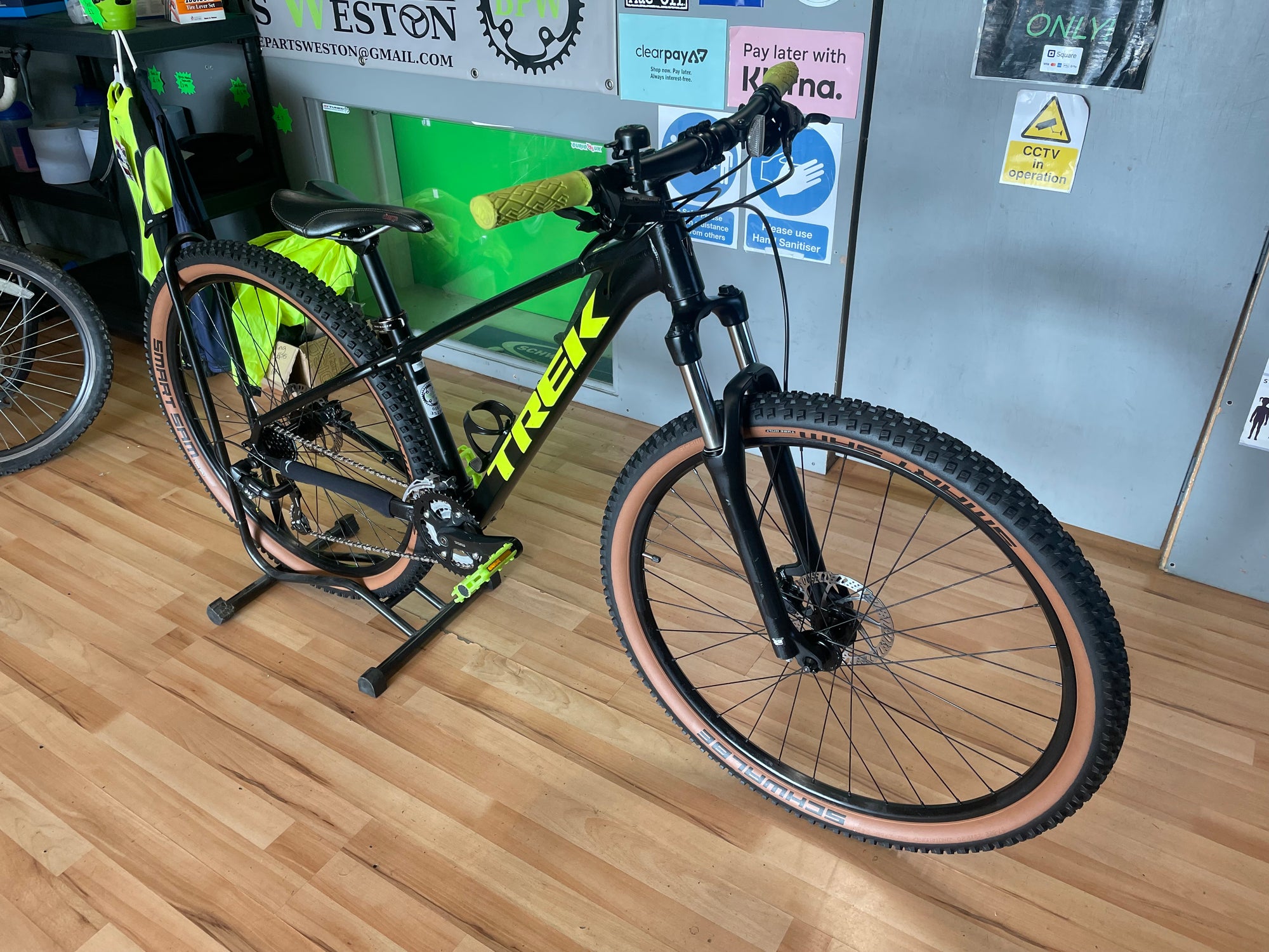 Trek Marlin 6 MTB BLACK 15.5”