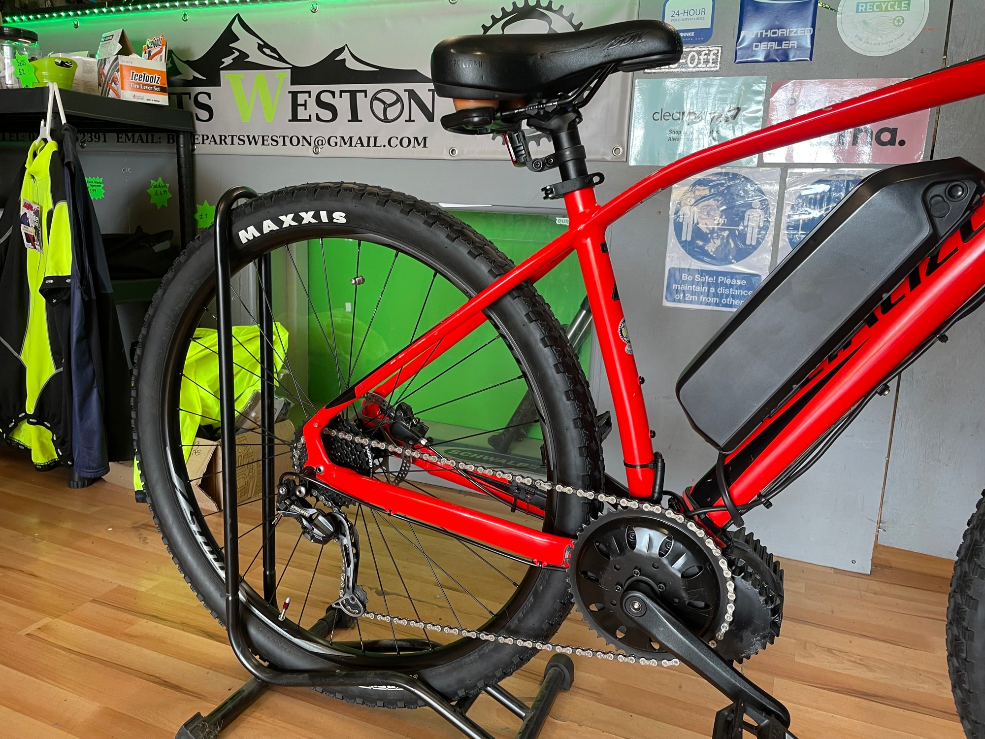 Specialized Rockhopper Custom E-bike Red 19”