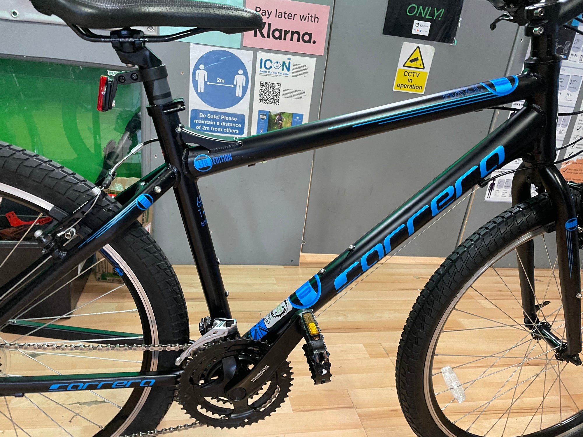 Carrera Axle LTD Hybrid/MTB Black 18”