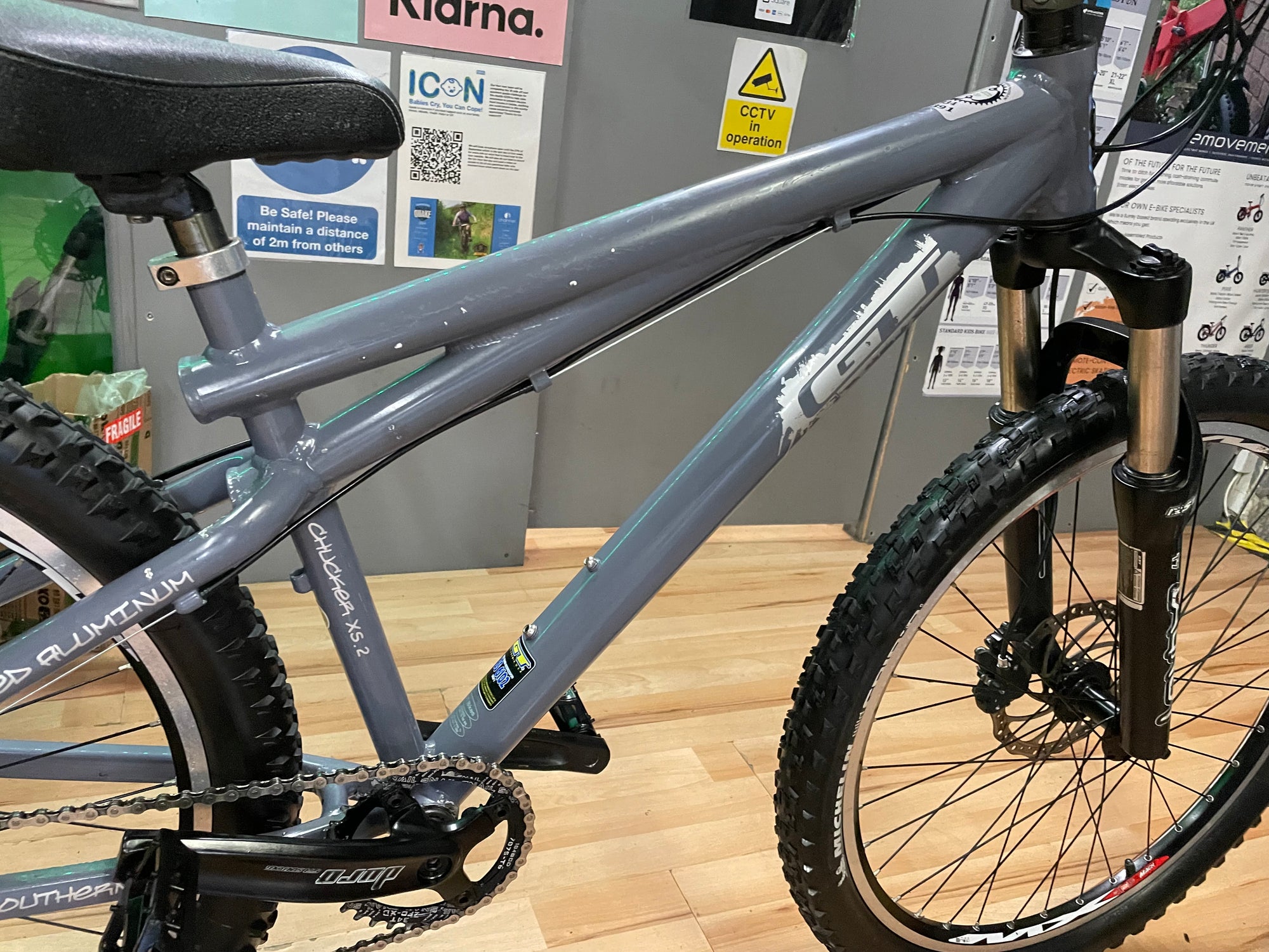 GT CHUCKER XS.2 DIRT/JUMPER 16” Grey