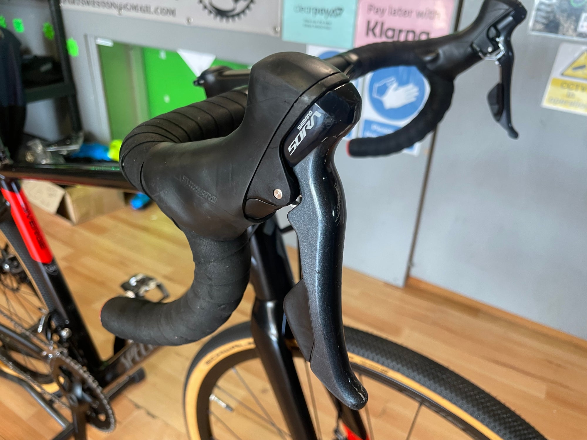 Specialized Diverge 2018 Road/ Gravel Bike 56cm Black/Red