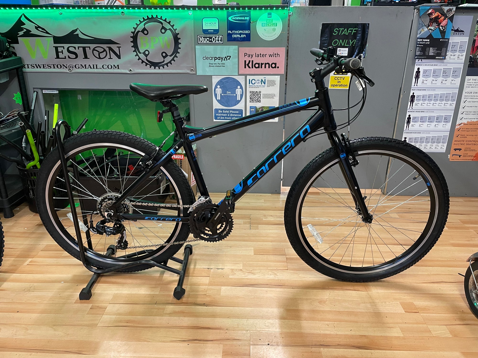 Carrera Axle LTD Hybrid/MTB Black 18”