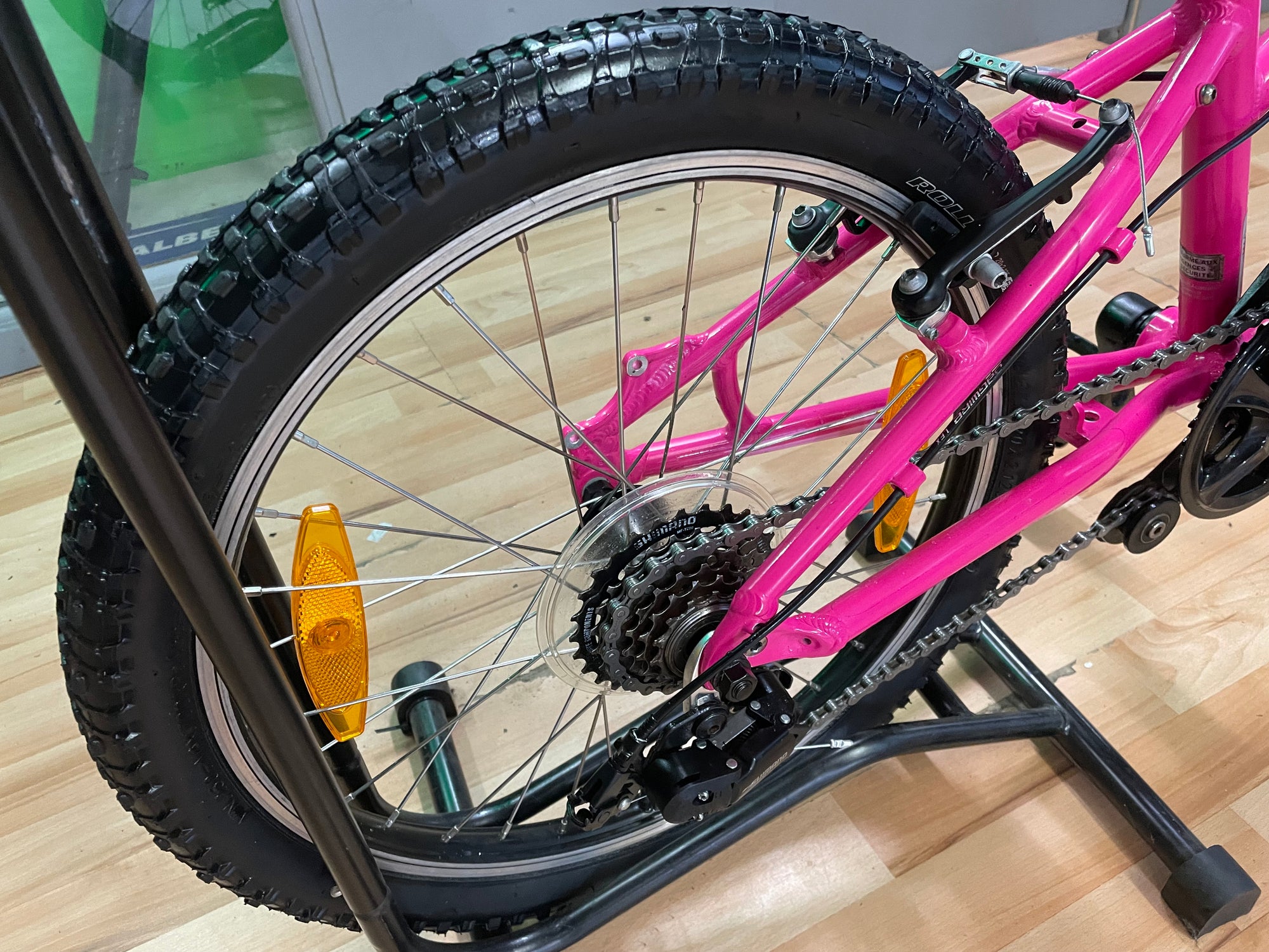 SPECIALIZED HOTROCK 20” Kids MTB