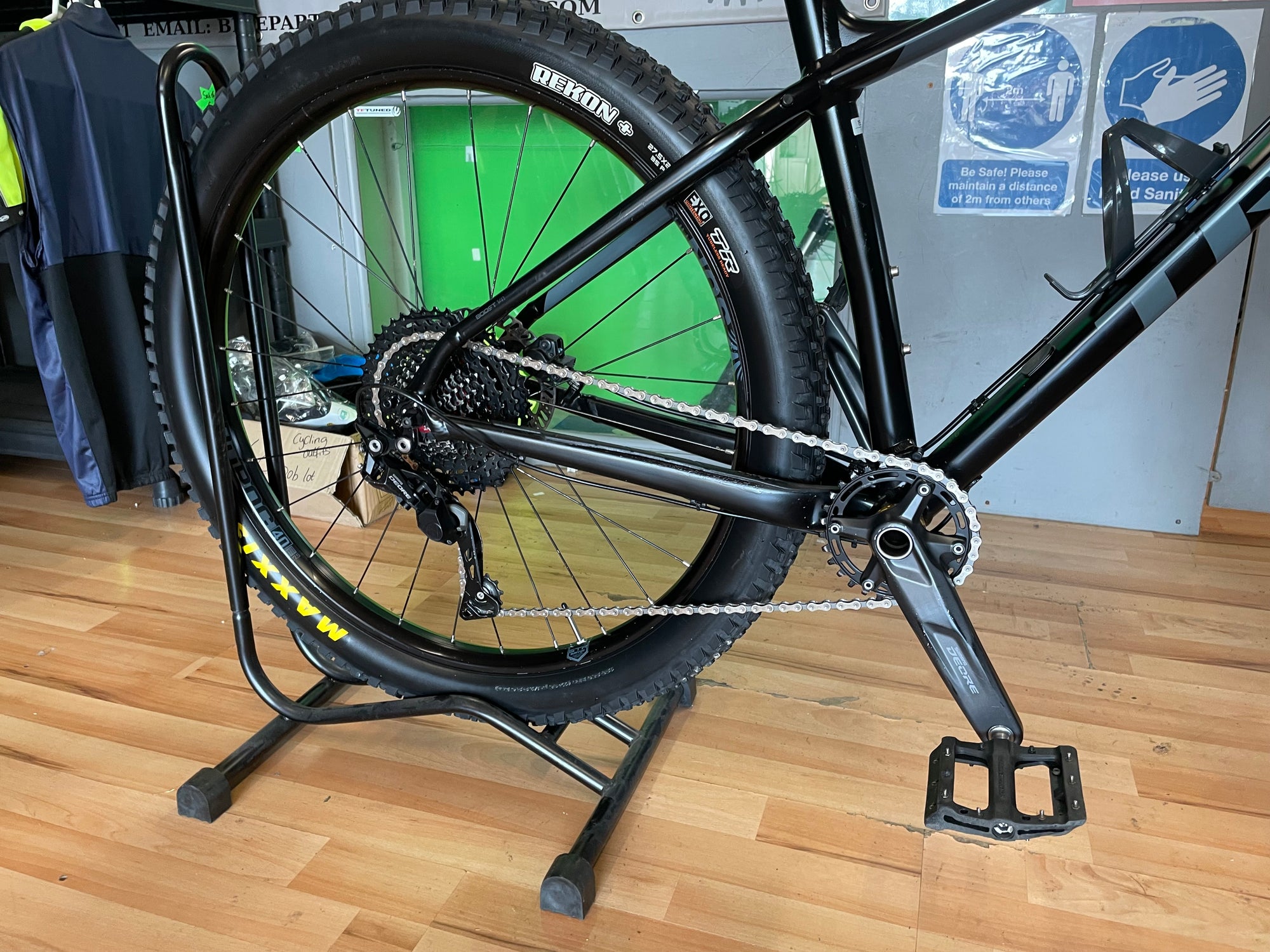 TREK ROSCOE 7 MTB 18.5” BLACK
