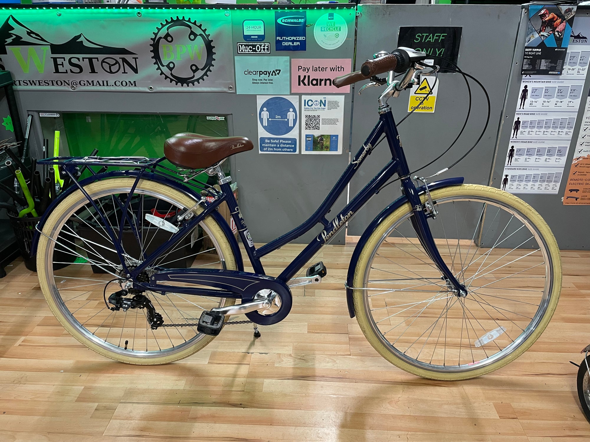 Pendleton Somerby Ladies Town/Hybrid bike 17” Blue