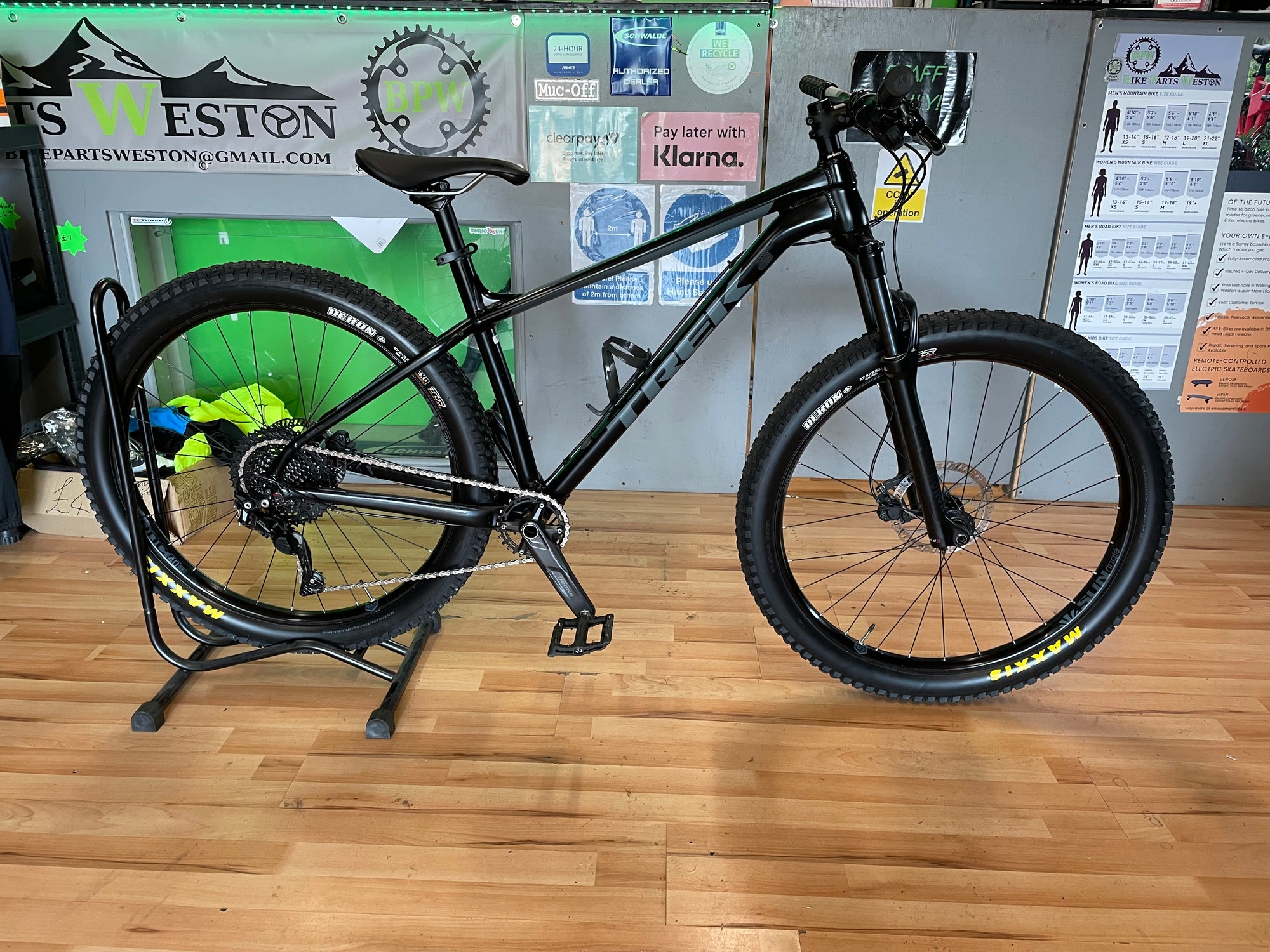 TREK ROSCOE 7 MTB 18.5” BLACK