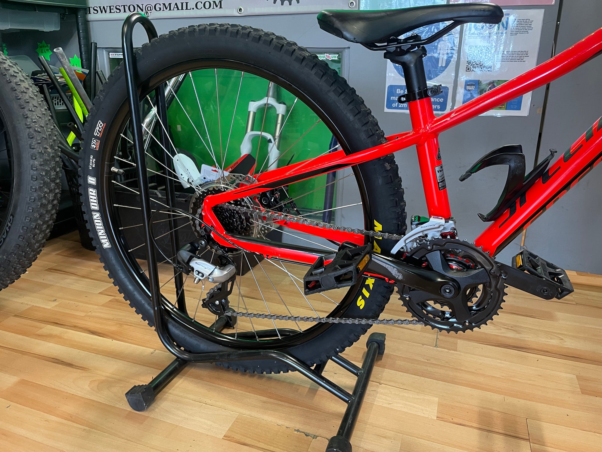 SPECIALIZED PITCH 27.5 RED MTB 12.5” FRAME 10+yrs