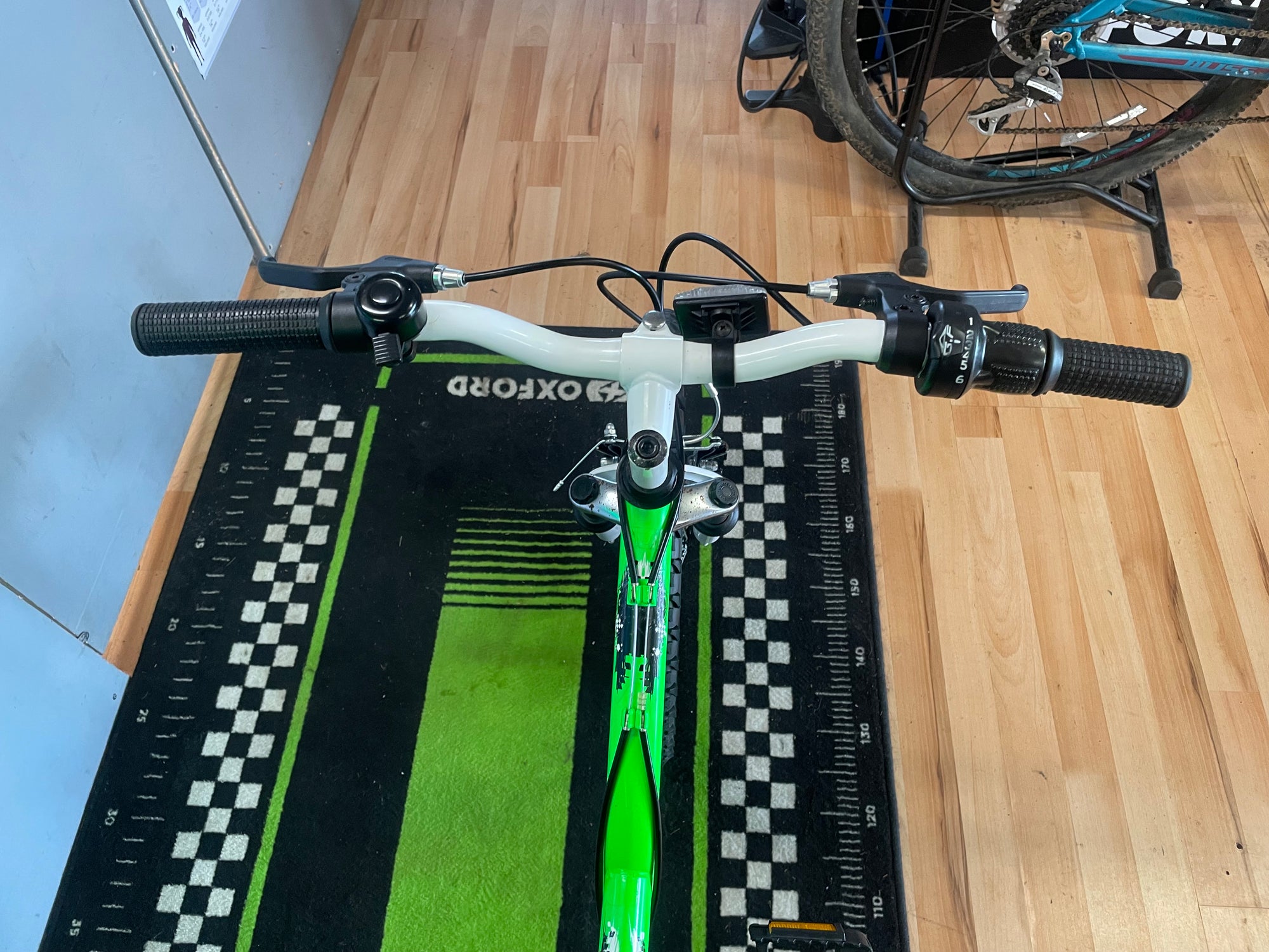 Flite Turbo Jnr MTB 12” Green 7-9 yrs