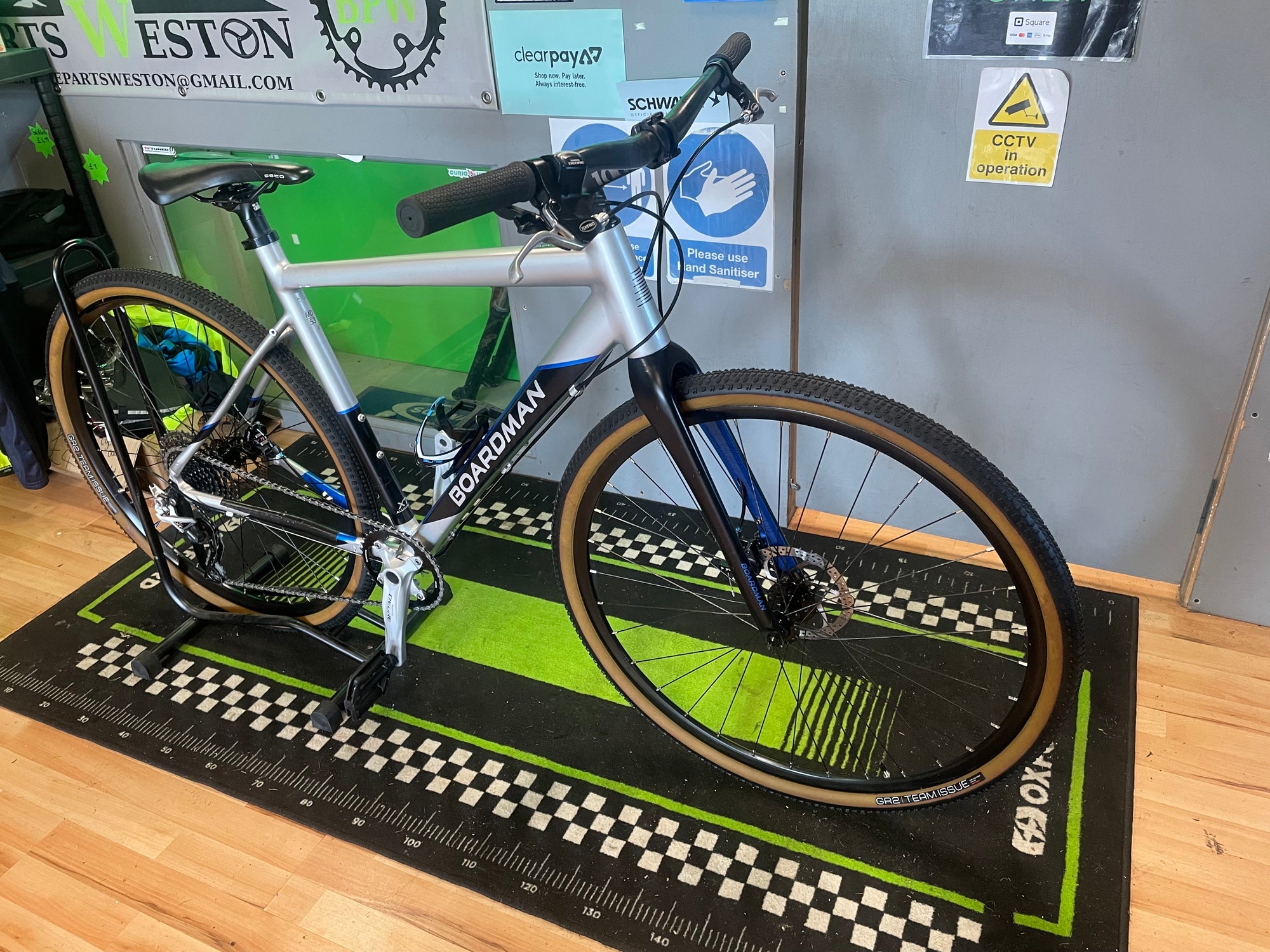 BOARDMAN ADV 8.8 GRAVEL/HYBRID SILVER 53cm