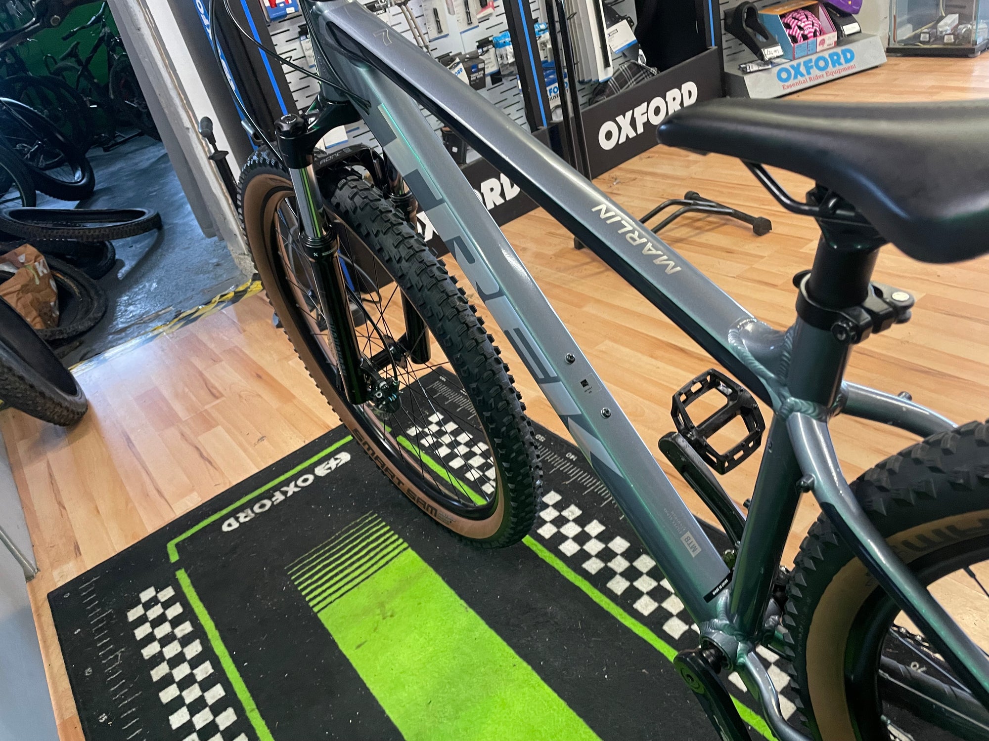 Trek Marlin 7 Gen2 Grey 17”