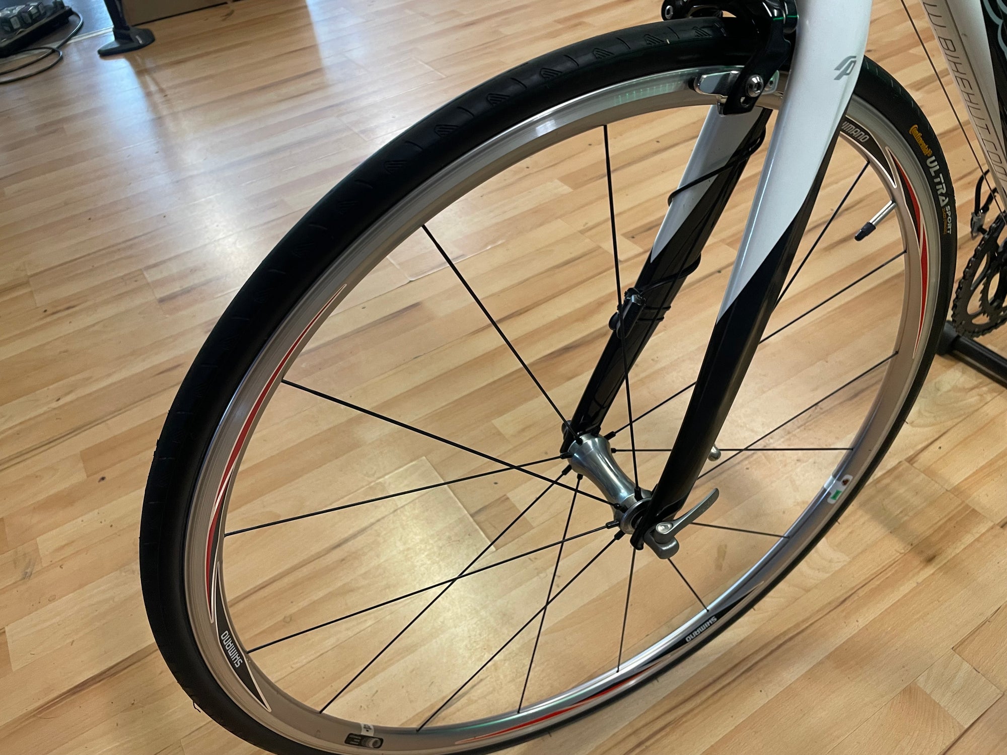 CARRERA VIRAGO FULL CARBON ROAD BIKE