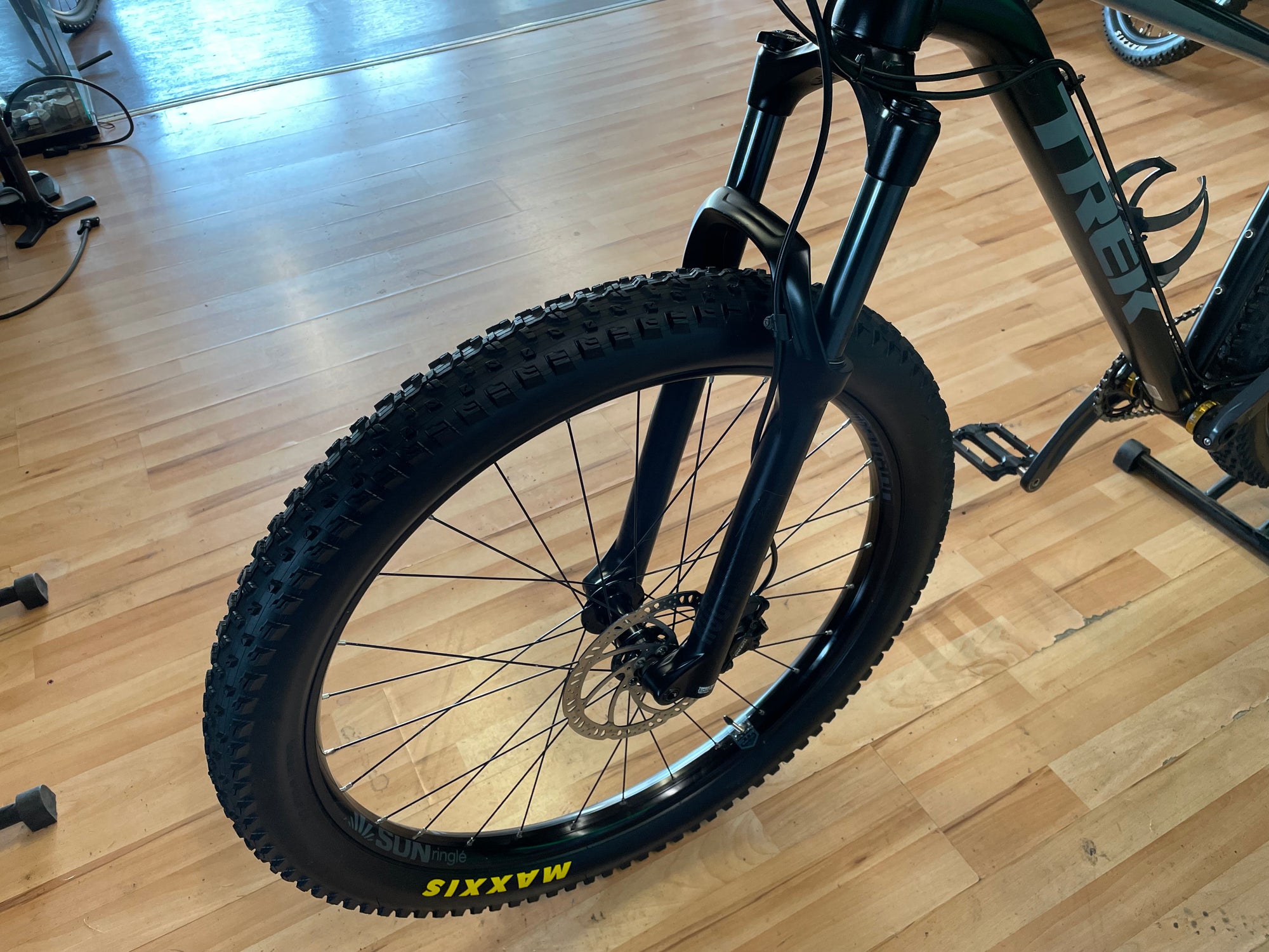 TREK ROSCOE 7 MTB 18.5” BLACK