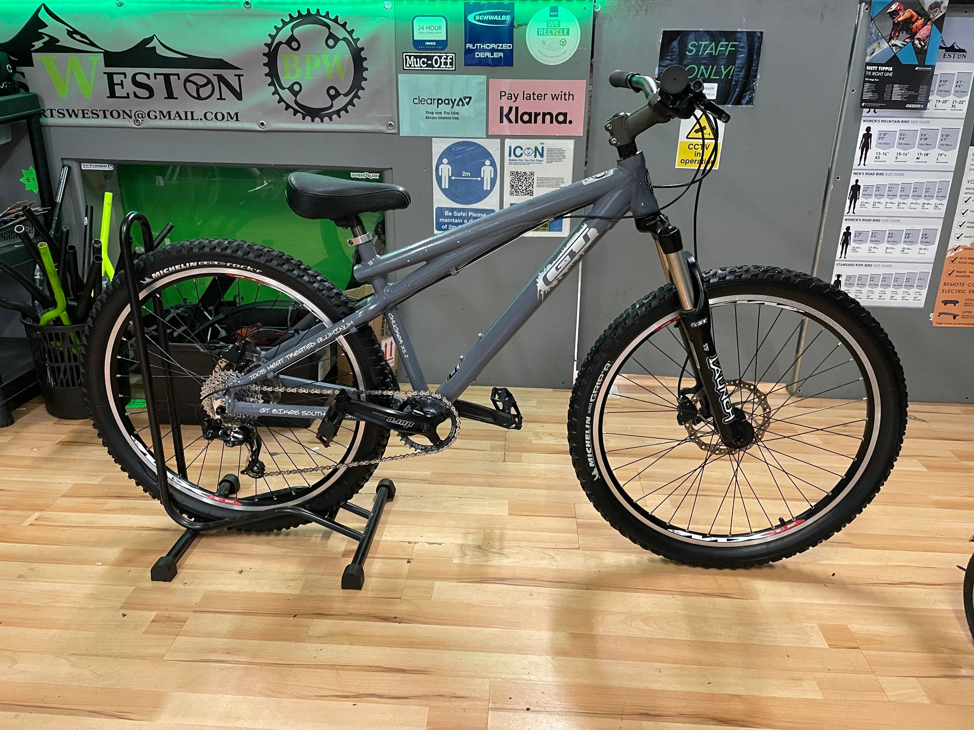 GT CHUCKER XS.2 DIRT/JUMPER 16” Grey