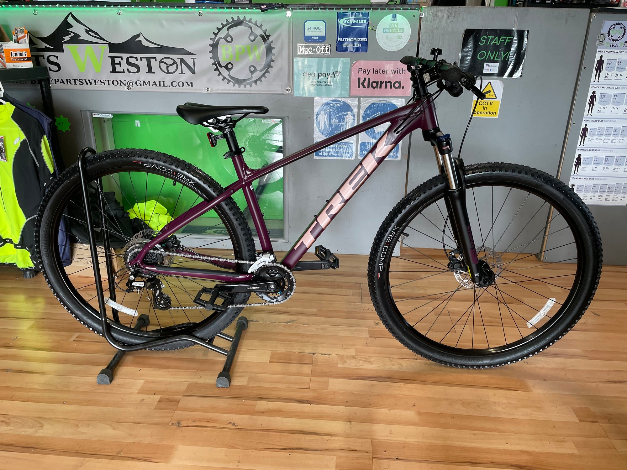 TREK MARLIN 6 29er 17-18”