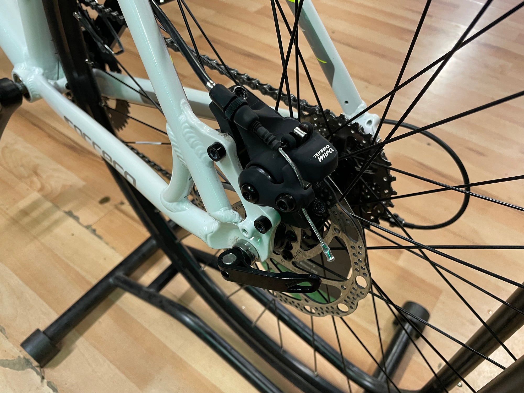 CARRERA VIRTUOSO ROAD BIKE WHITE