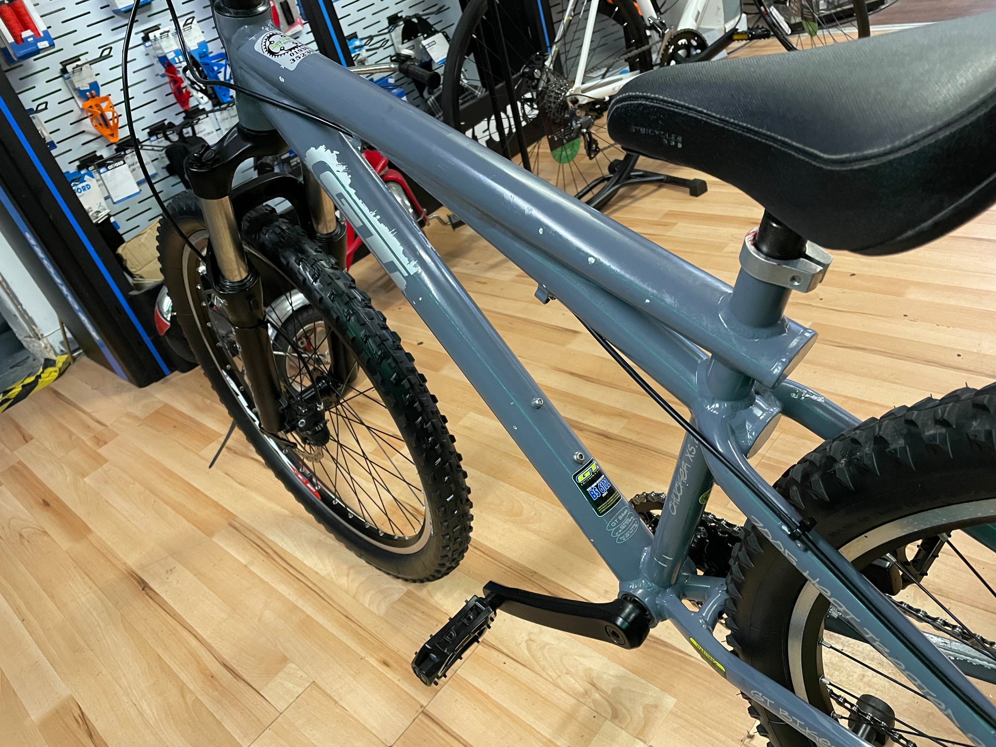 GT CHUCKER XS.2 DIRT/JUMPER 16” Grey