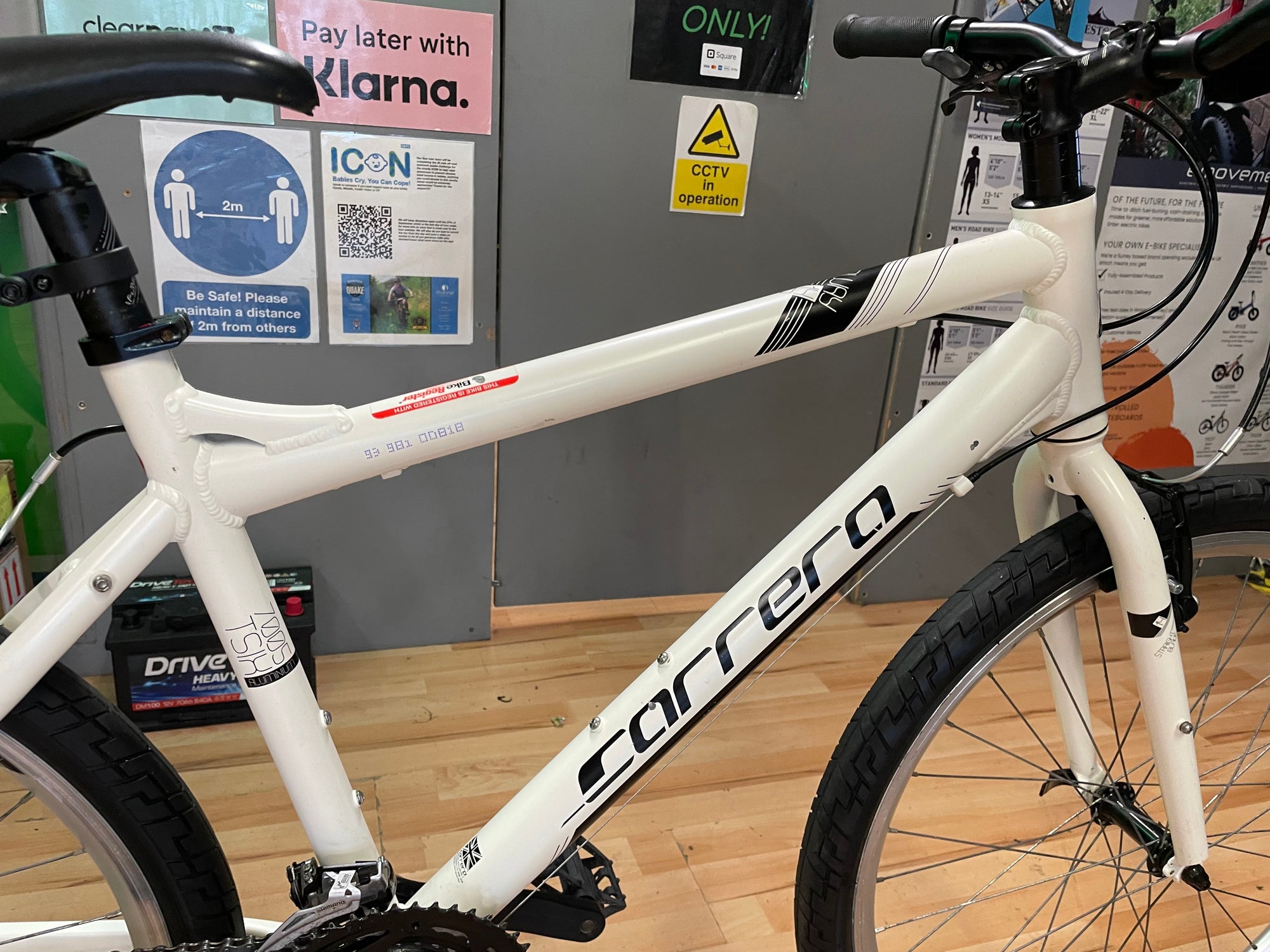 Carrera Subway ltd MTB/Hybrid 18” White