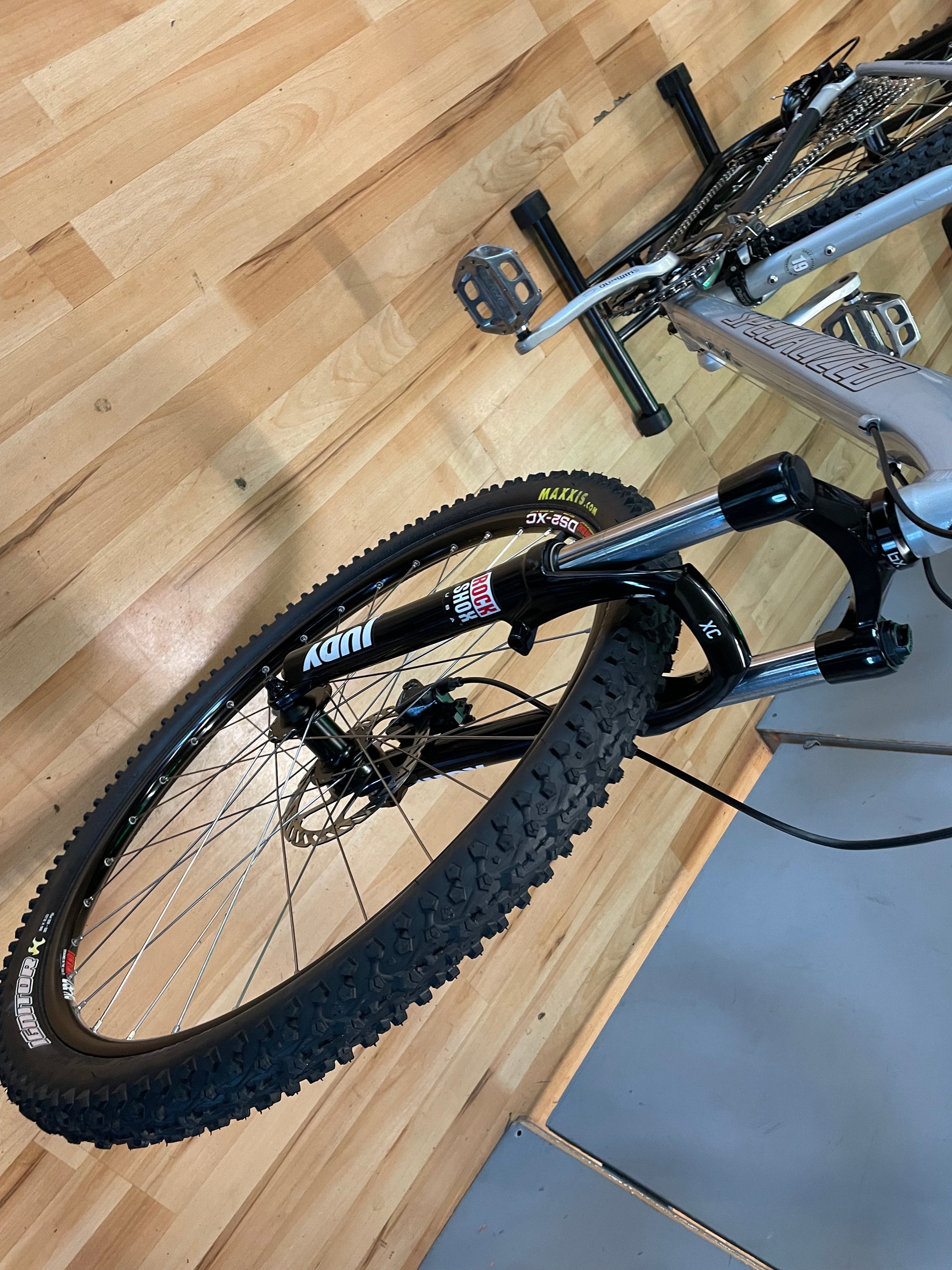 SPECIALIZED ROCKHOPPER MTB 19” LARGE