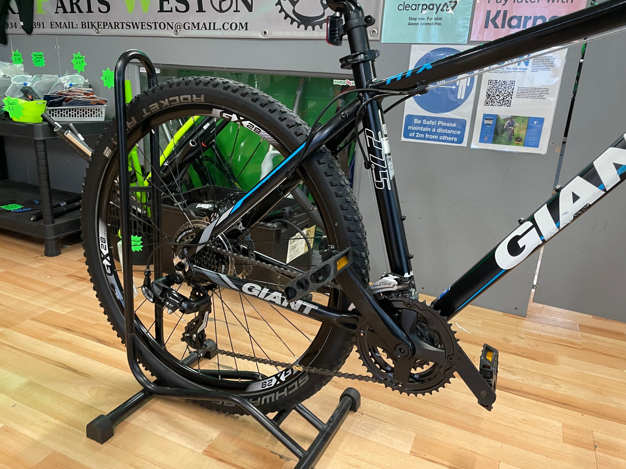 GIANT ATX 2 27.5 18” MTB BLACK