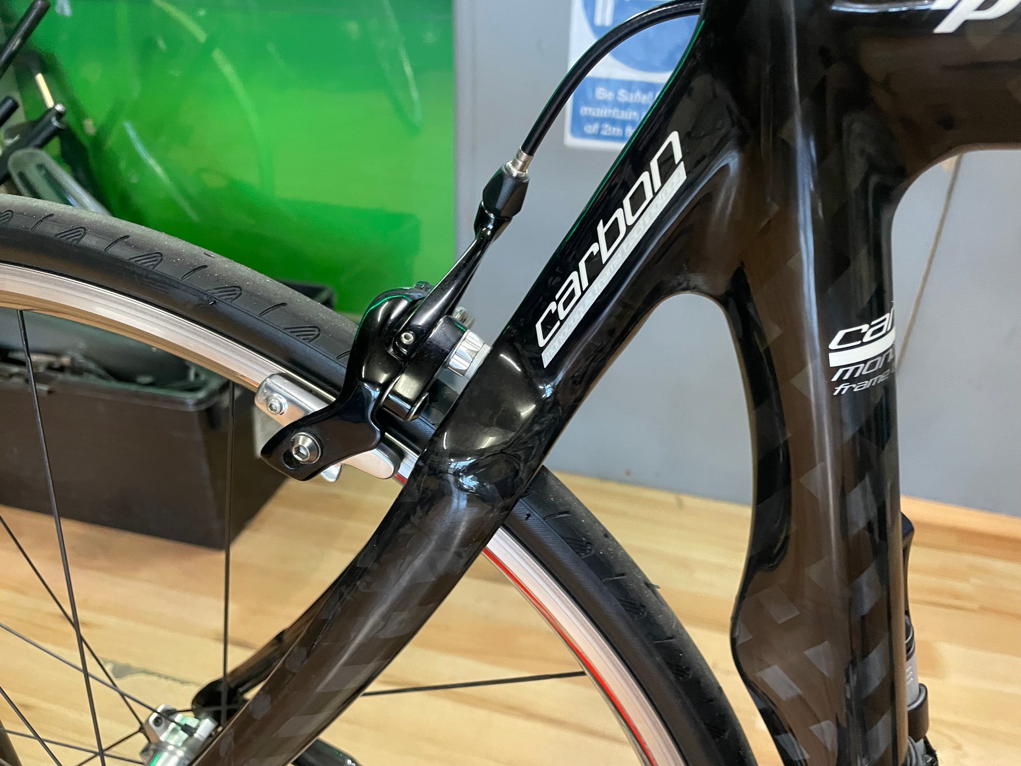 CARRERA VIRAGO FULL CARBON ROAD BIKE