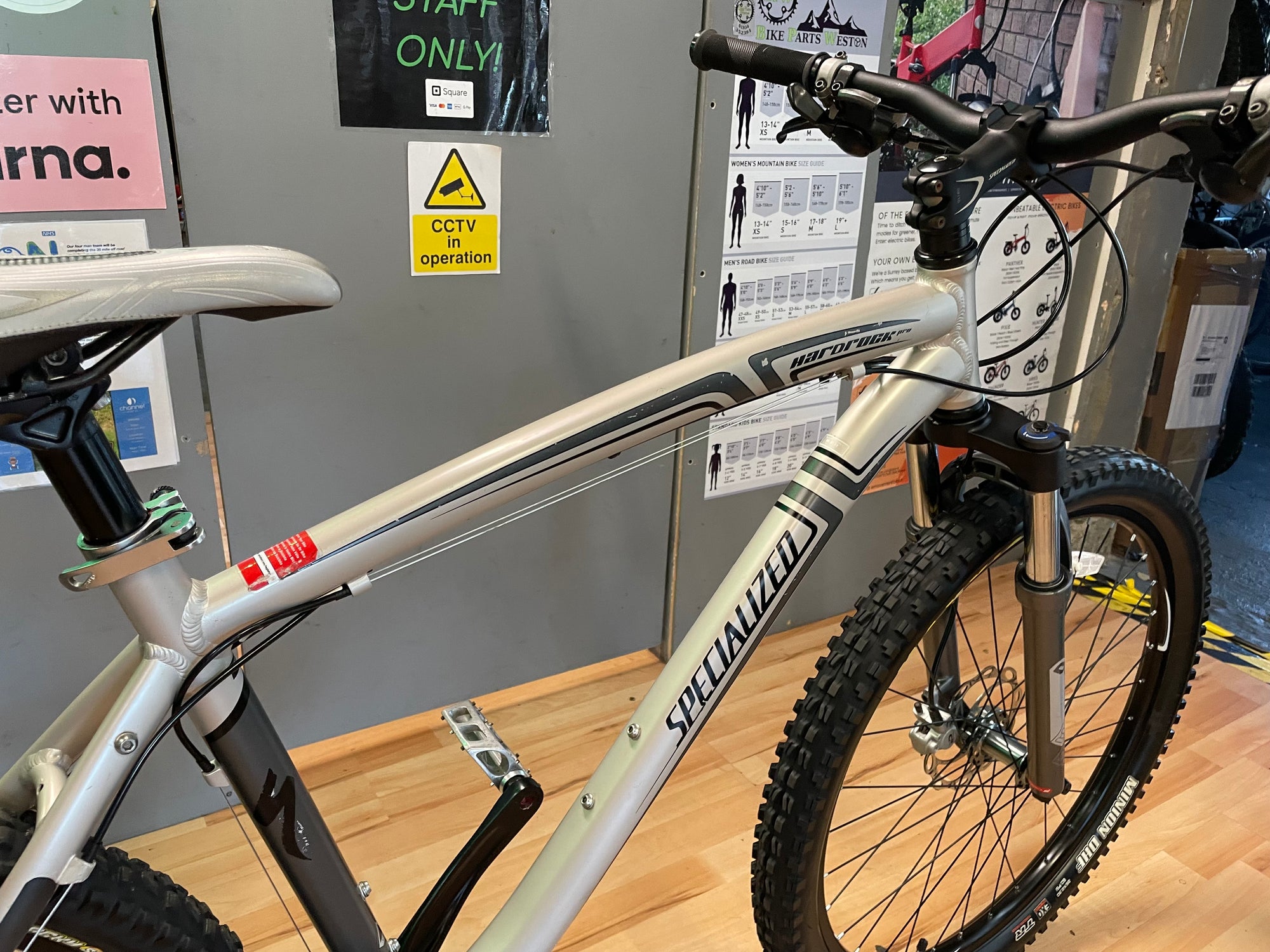 SPECIALIZED HARDROCK PRO MTB 19” GREY