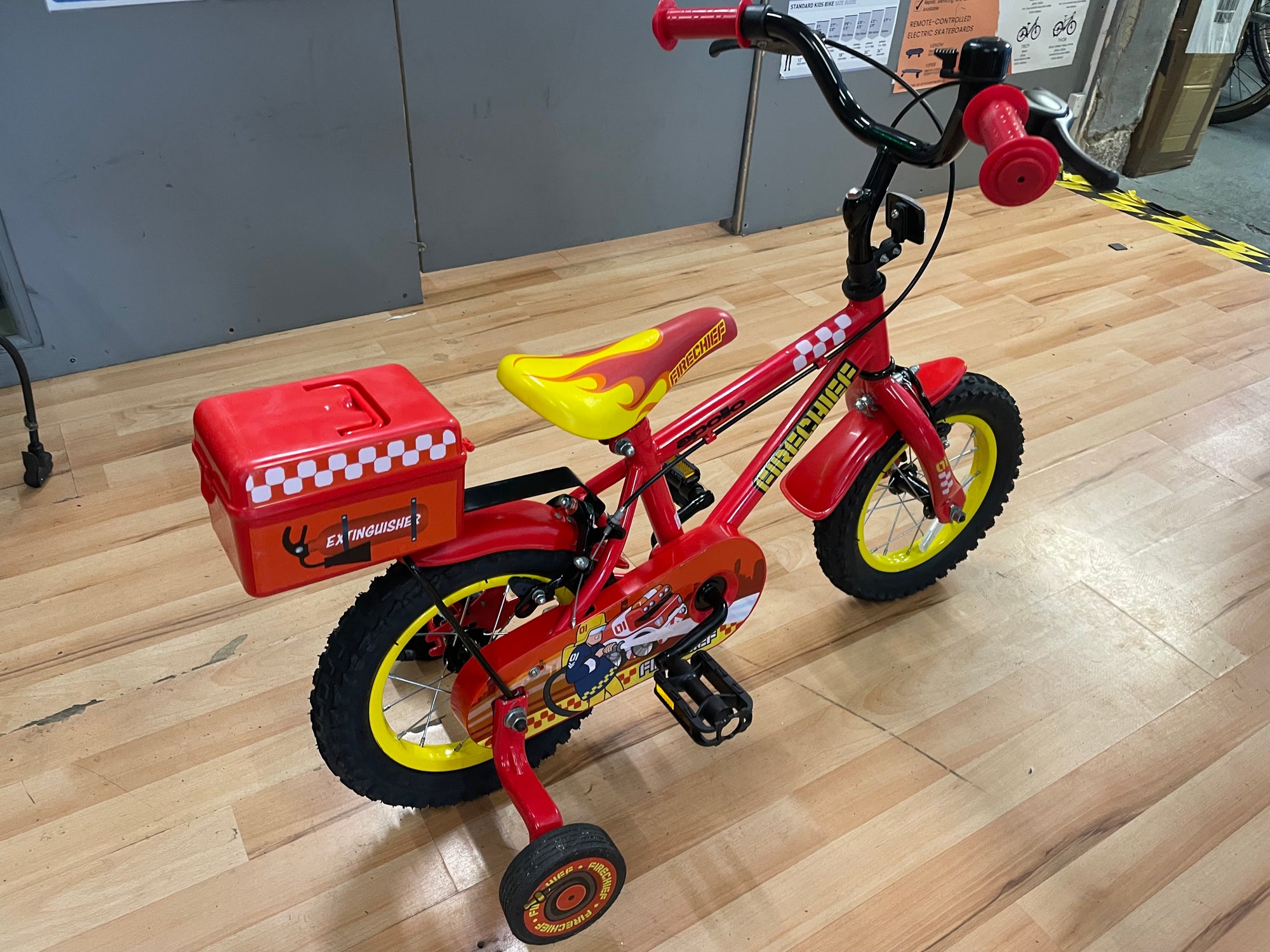 APOLLO FIRECHIEF KIDS BIKE 3-5YRS RED