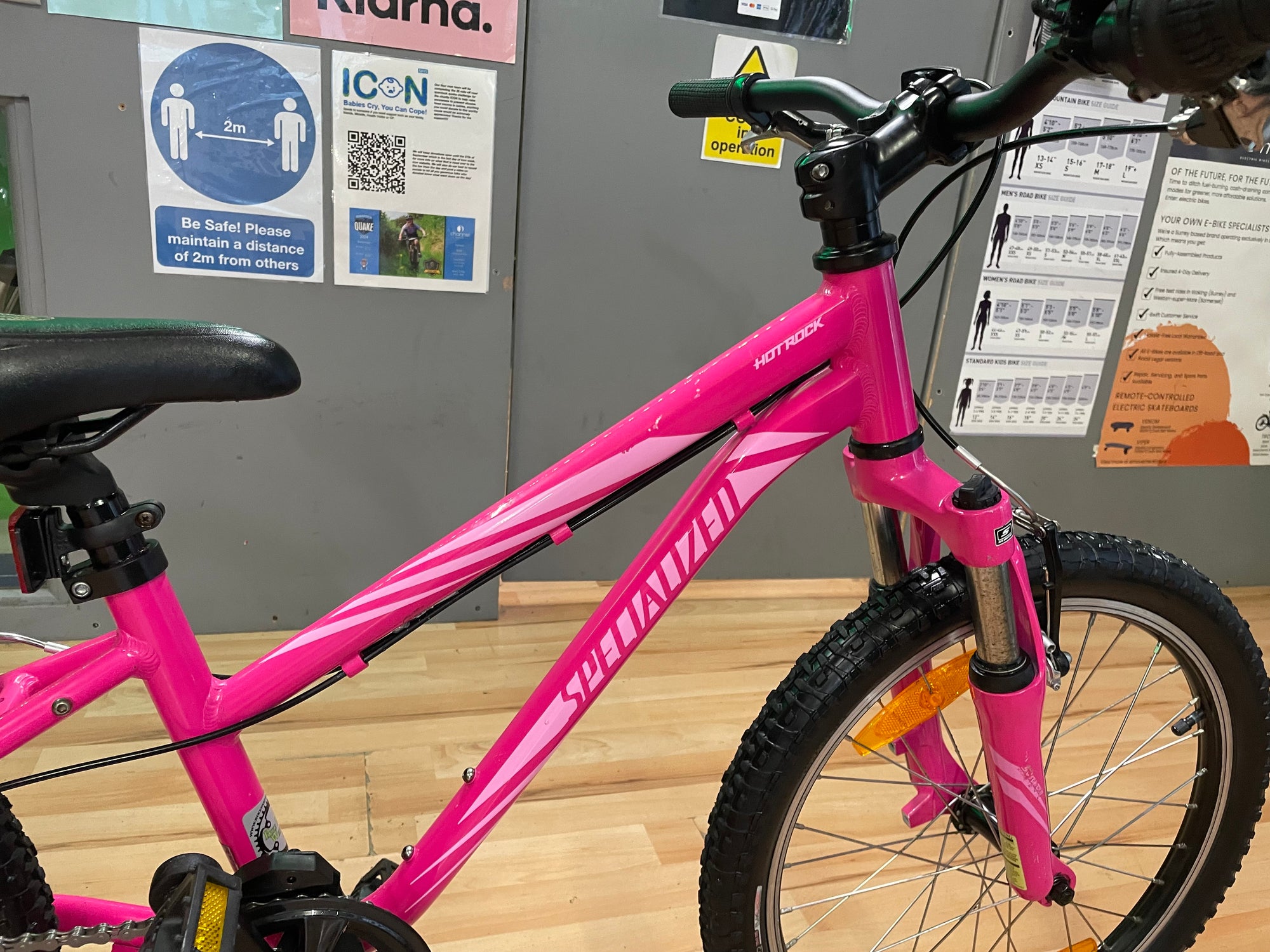 SPECIALIZED HOTROCK 20” Kids MTB