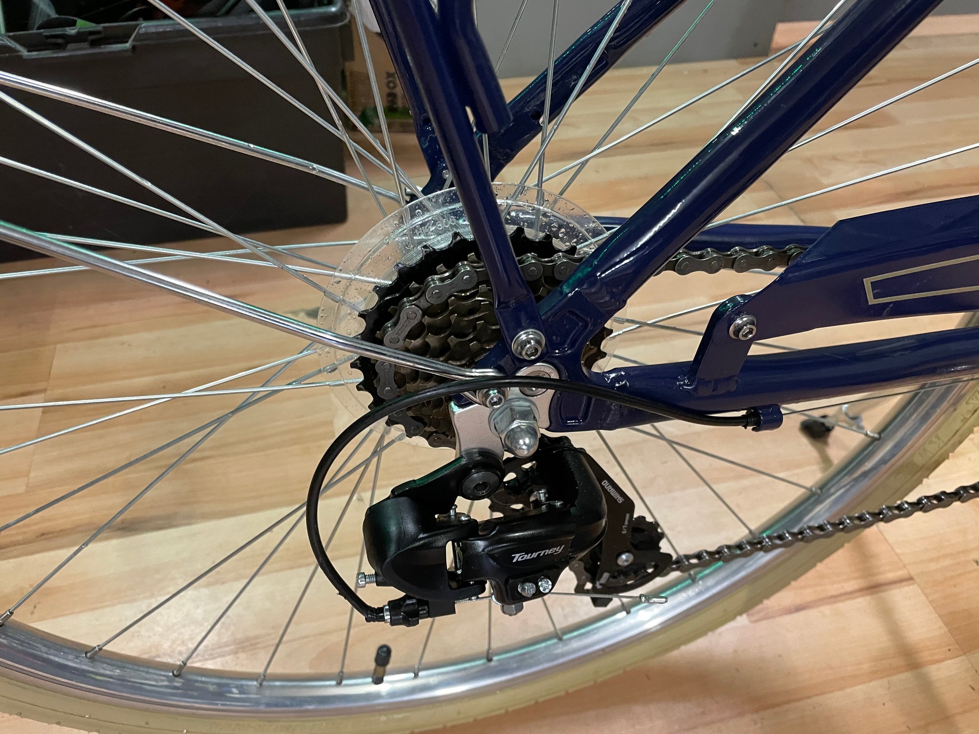 Pendleton Somerby Ladies Town/Hybrid bike 17” Blue