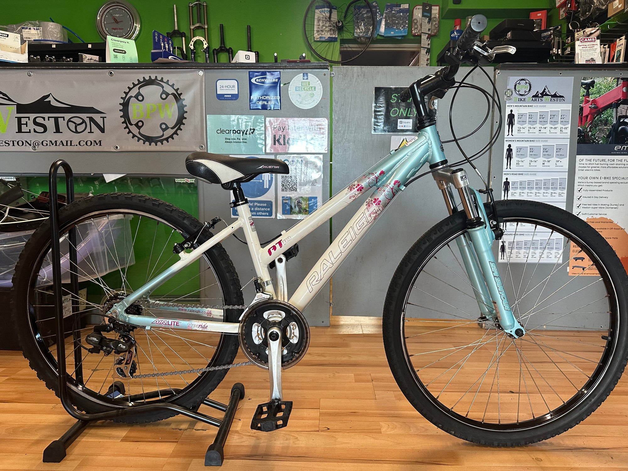 RALEIGH AT 10 MTB 14" WHITE